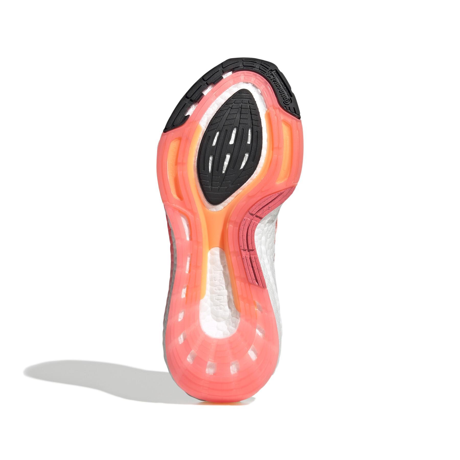 Zapatillas de running femme adidas Ultraboost 22