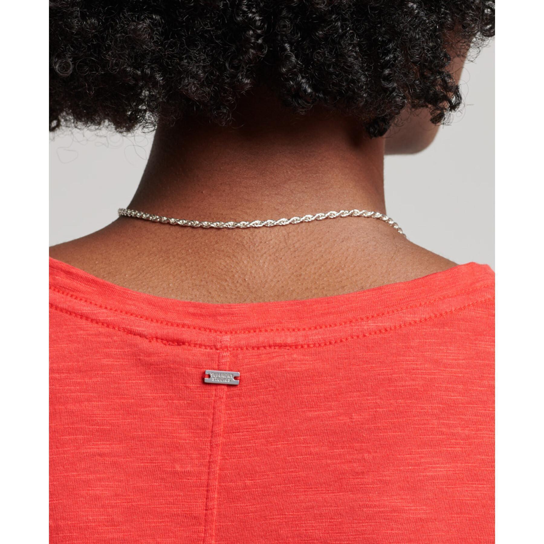 Camiseta de mujer con cuello de pico bordado y flameado Superdry